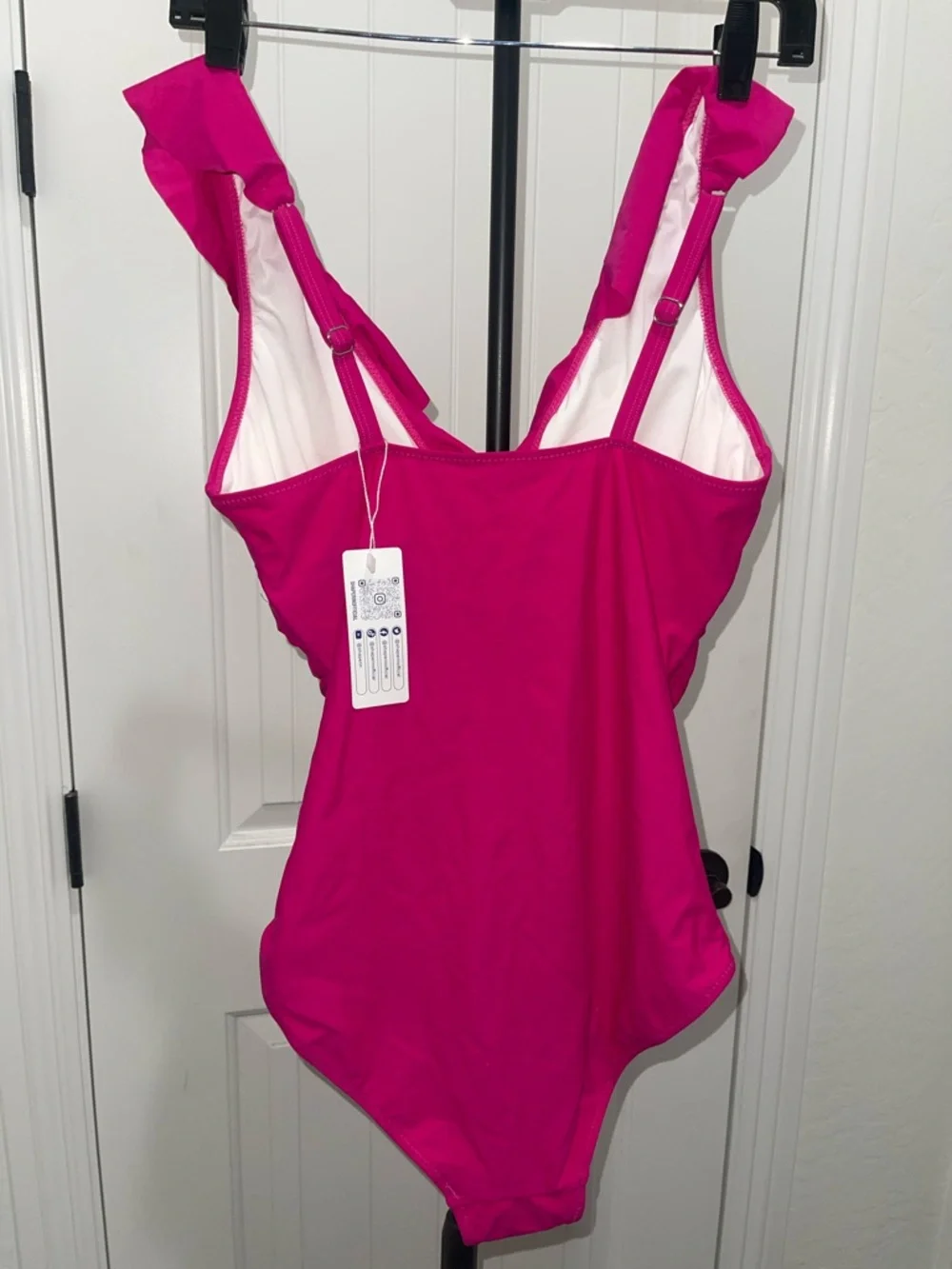 Shaperin Ruffle One Piece Slimming Swimsuits Tummy Control Fuchsia Pink Sz M